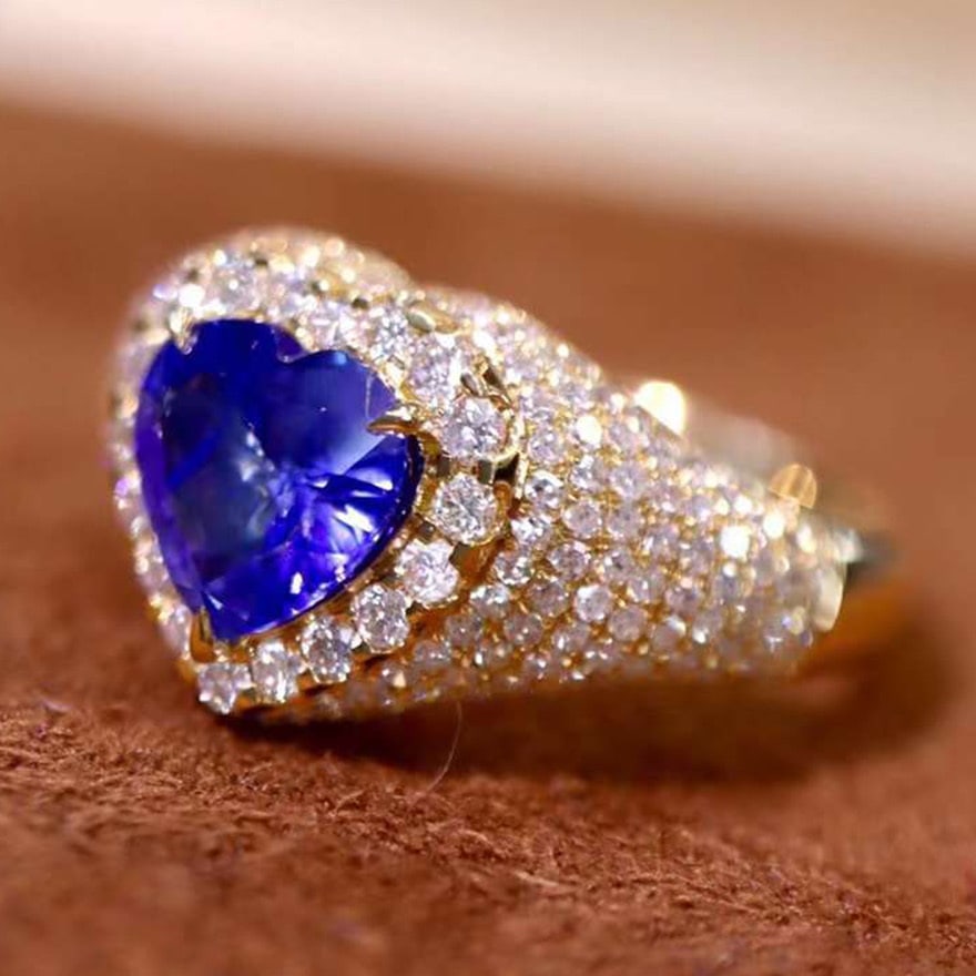14k Gold 2.38 Ctw Natural Sapphire & Diamond Ring: Ref:231102258 // gold content:14k gold // ring size:7. 25us // // main gemstone:sapphire // shape:heart // carat weight:1. 55ct // color:blue // treatment:natural // // adjacent gemstone 2 : diamond /