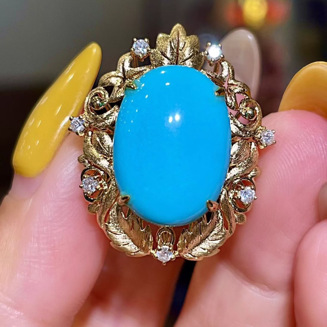 14k Gold 9.36 Ctw Natural Blue Turquoise & Diamond Ring: Ref:231102396 // gold content:14k gold // ring size:7. 25us // // main gemstone:blue turquoise // shape:oval // carat weight:9. 15ct // color:blue // treatment:natural // // adjacent gemstone 2 :