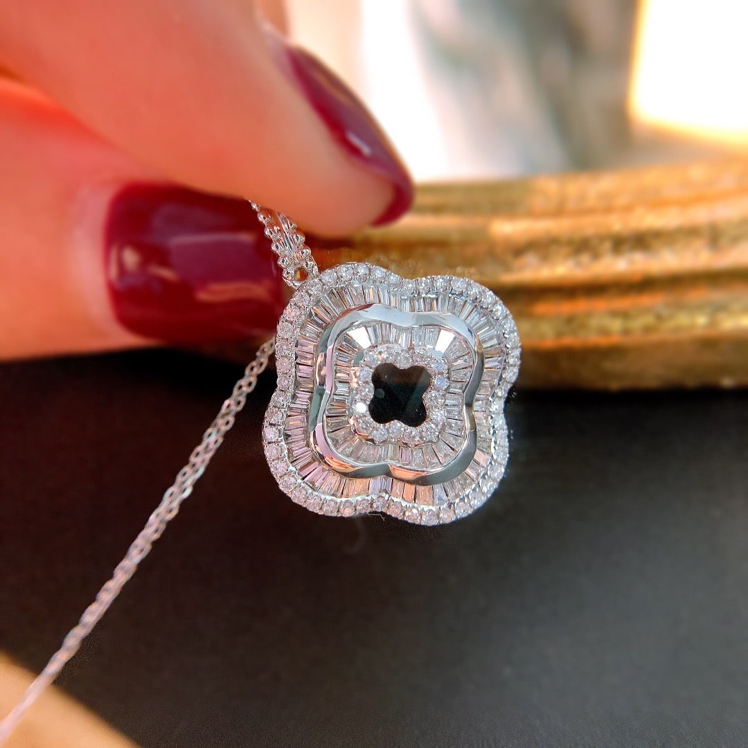 14k Gold 0.9 Ct Natural H Diamond Pendant( Without Chain ): Ref:231102441 // gold content:14k gold // main gemstone:diamond // shape:multiple // carat weight:0. 9ct // clarity grade:vs-si // color:h // treatment:natural // Condition: NewLow Estimate: