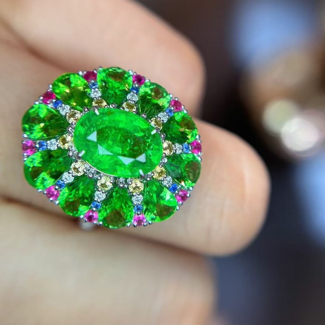 14k Gold 3 Ct Natural Tsavorite & Diamond & Sapphire Ring - 3