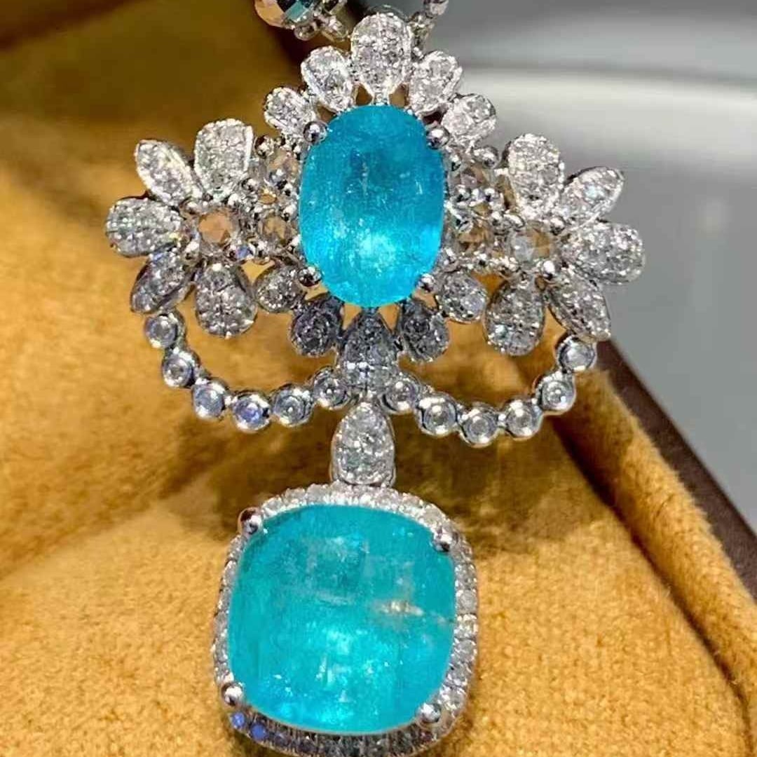 14k Gold 2.6 Ct Natural Paraiba Tourmaline & Diamond Pendant( Without Chain ): Ref:231103012 // gold content:14k gold // main gemstone:paraiba tourmaline // shape:multiple // carat weight:2. 6ct // color:blue // treatment:natural // // adjacent gemstone 2 : diamond //