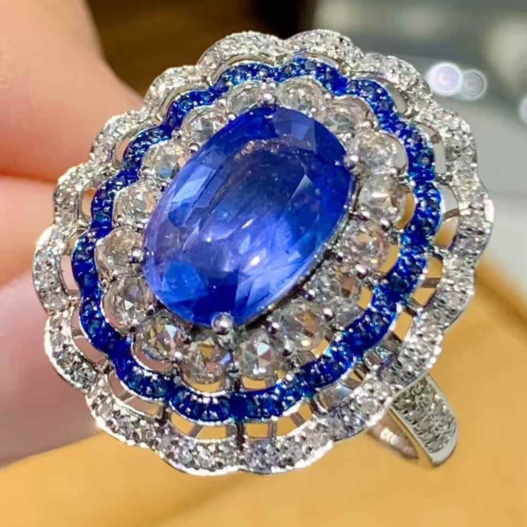 14k Gold 2.5 Ct Natural Sapphire & Diamond Ring - 3