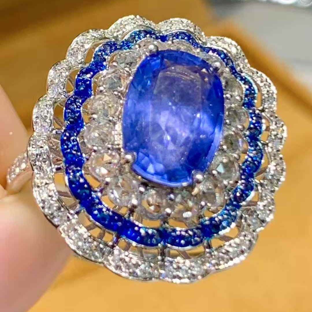 14k Gold 2.5 Ct Natural Sapphire & Diamond Ring - 4