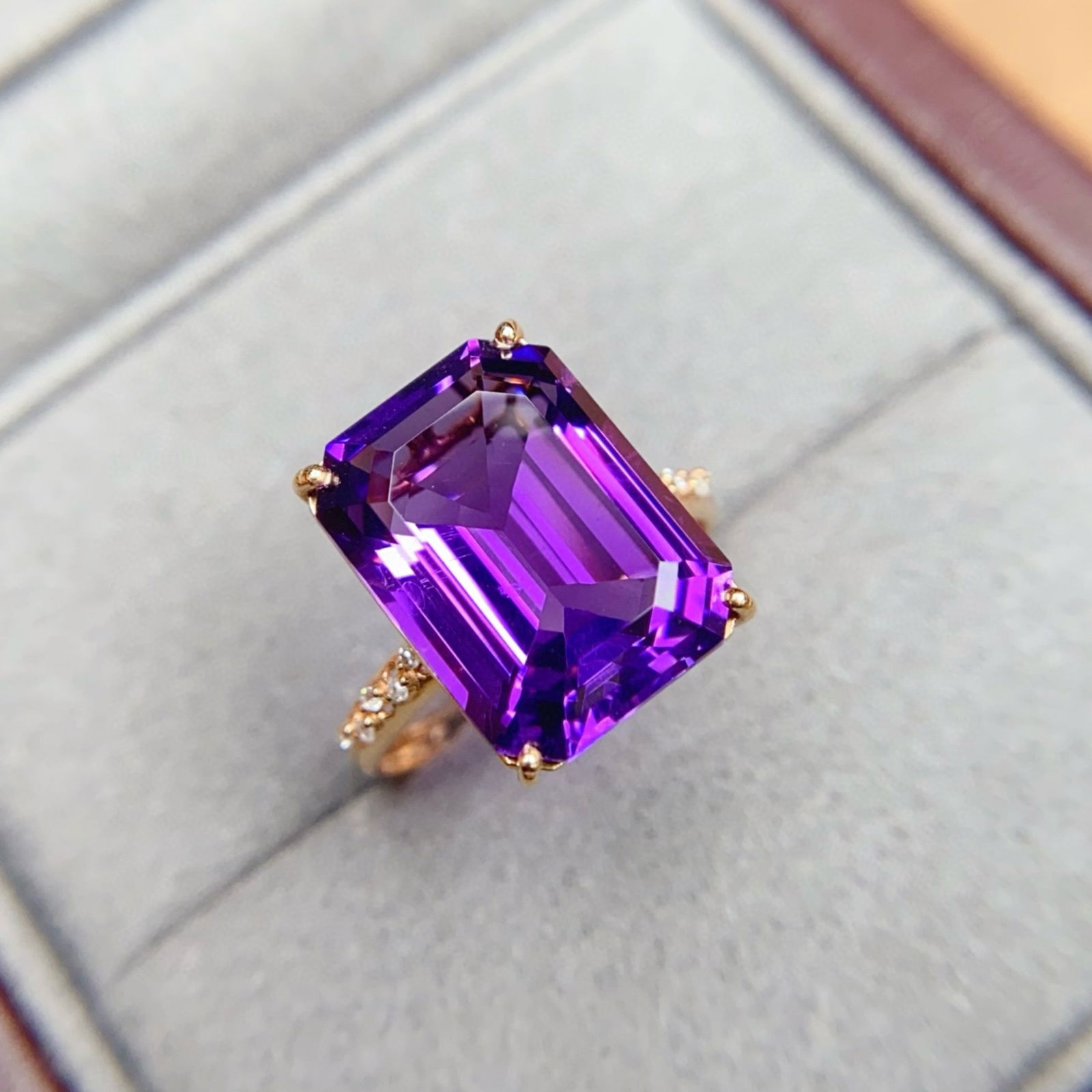 14k Gold 7.95 Ctw Natural Amethyst & Diamond Ring: Ref:231103057 // gold content:14k gold // ring size:7. 25us // // main gemstone:amethyst // shape:octagonal // carat weight:7. 9ct // color:purple // treatment:natural // // adjacent gemstone 2 :