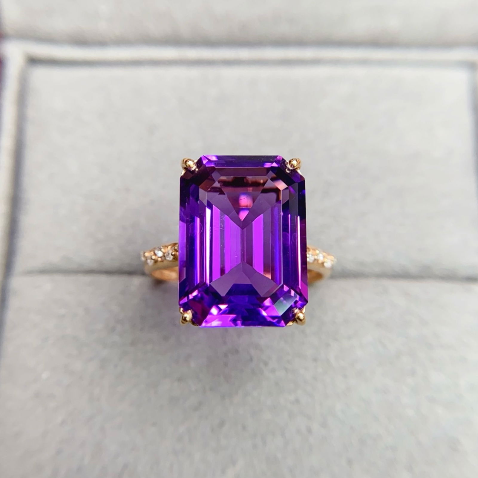 14k Gold 7.95 Ctw Natural Amethyst & Diamond Ring - 3