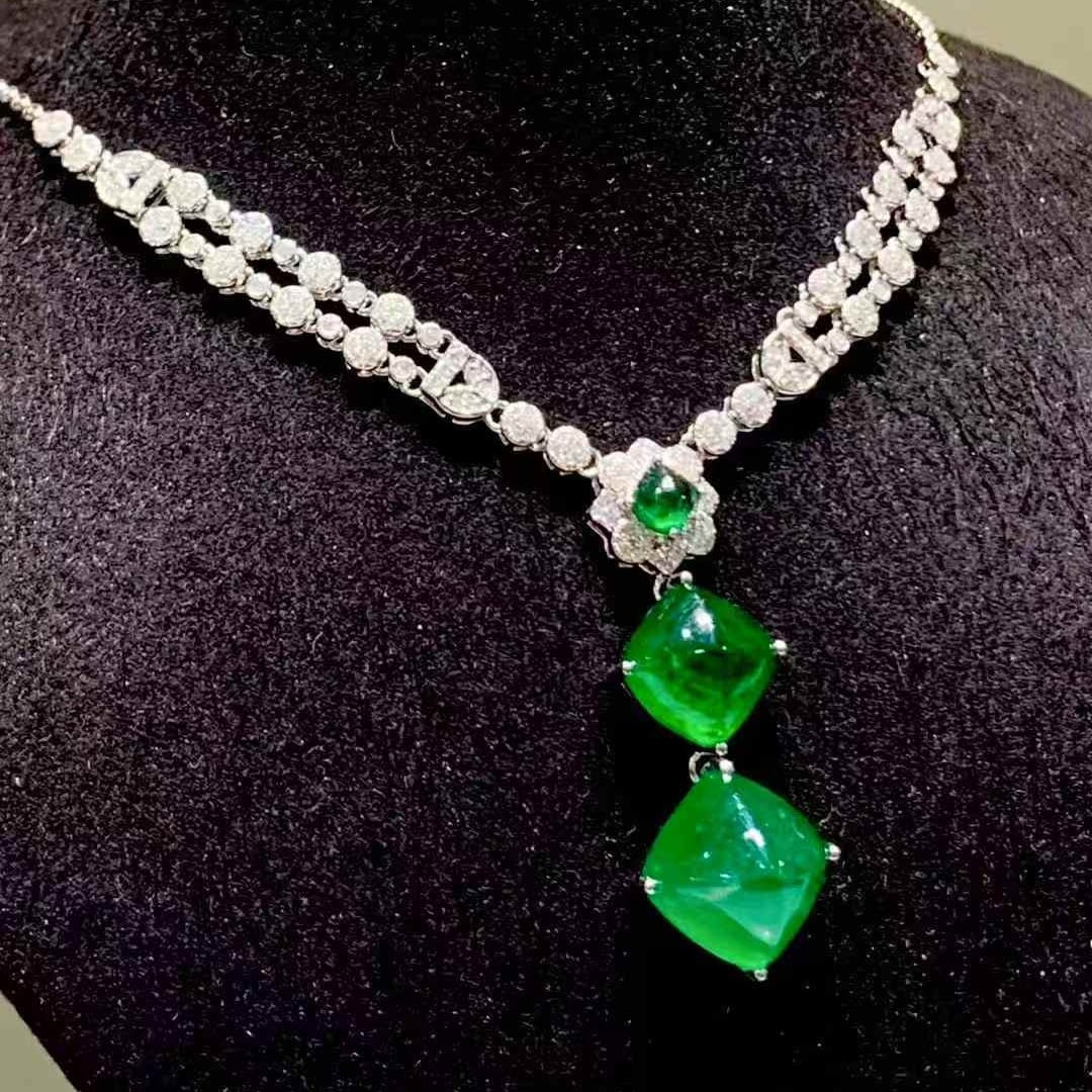 14k Gold 8.88 Ct Vivid Green Natural Emerald & Diamond Necklace - 2