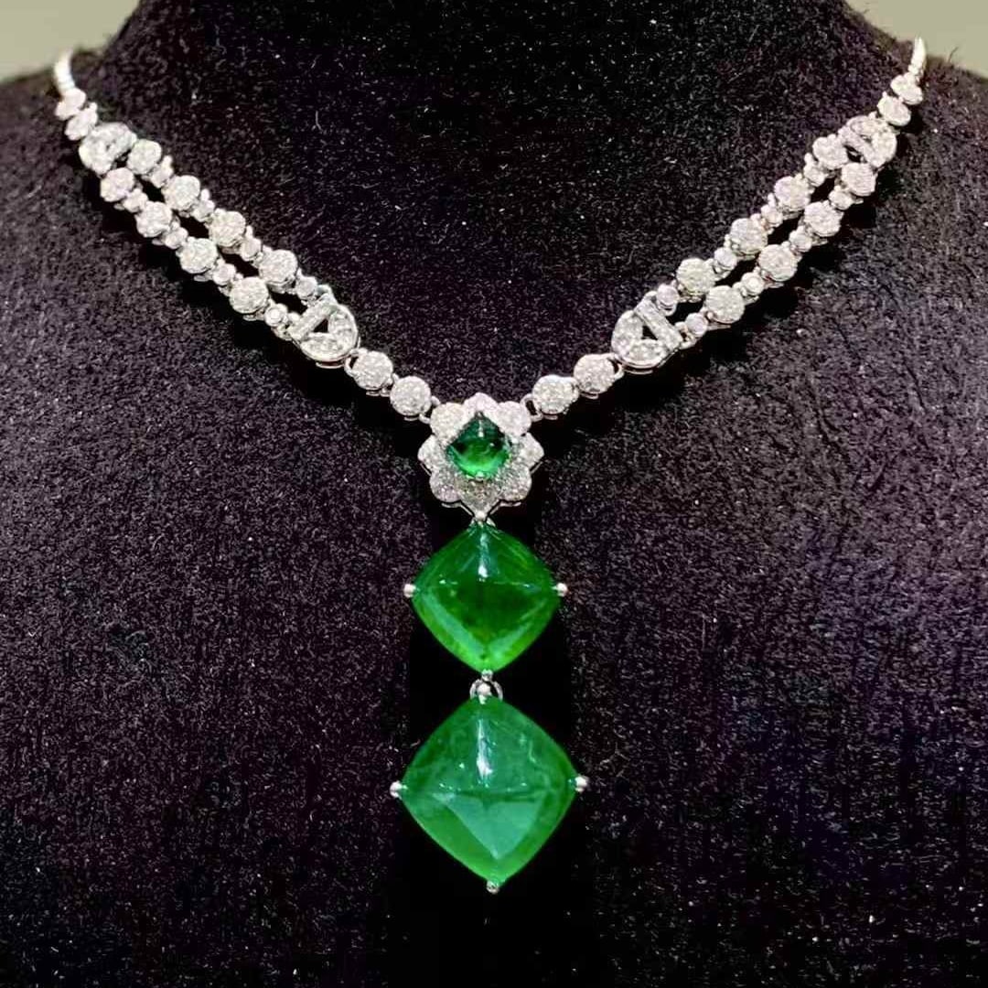 14k Gold 8.88 Ct Vivid Green Natural Emerald & Diamond Necklace - 3