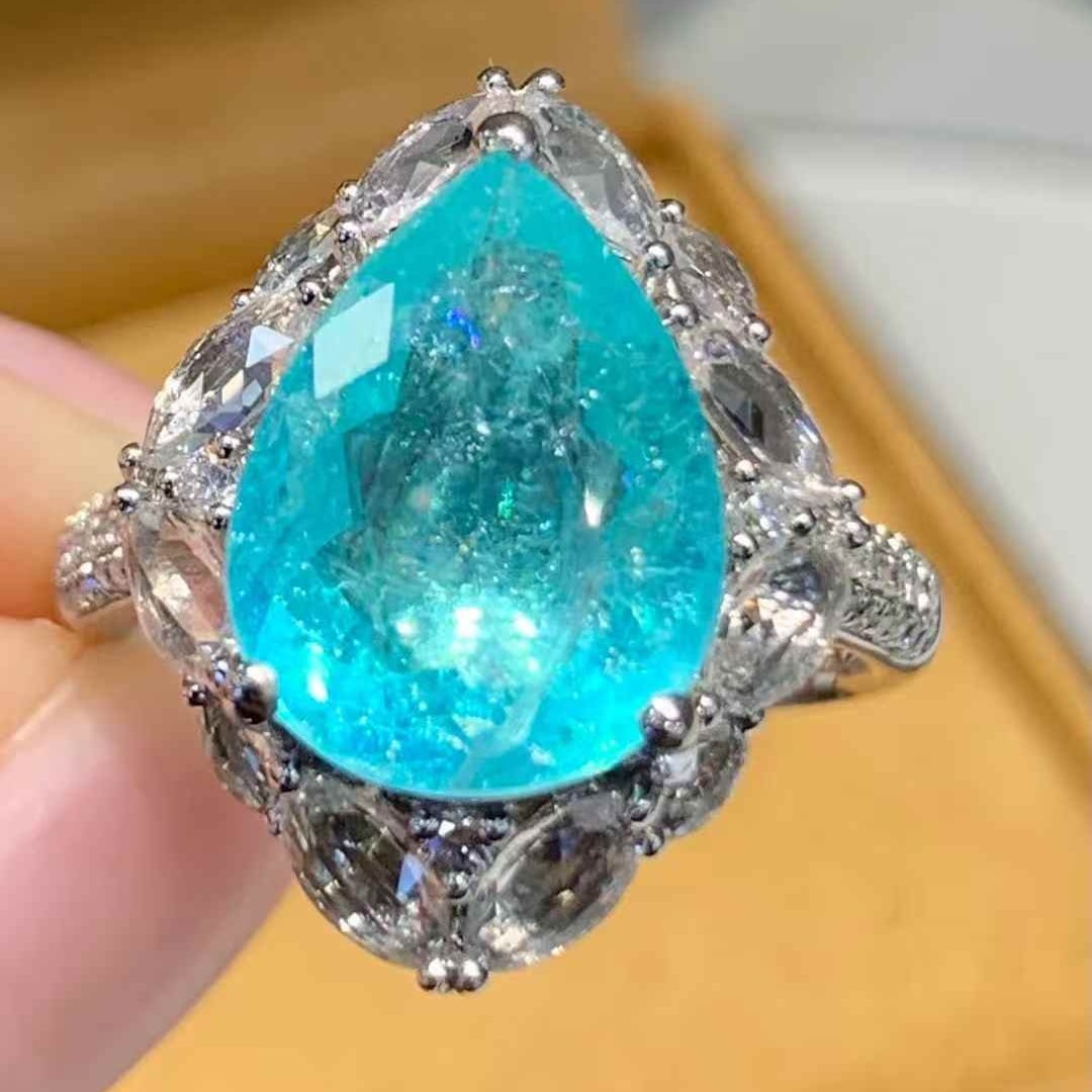 14k Gold 4.5 Ct Natural Paraiba Tourmaline & Diamond Ring - 2