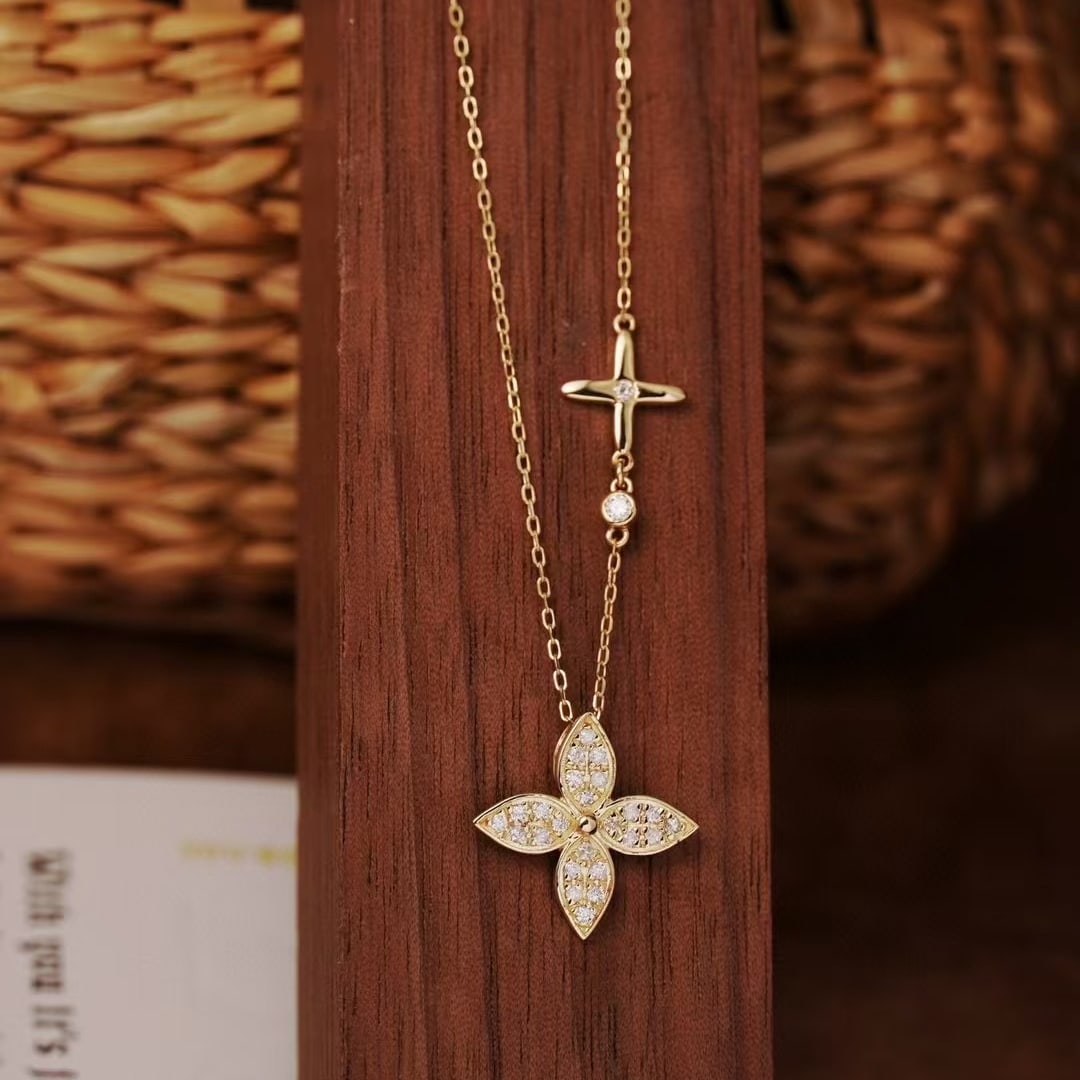 14k Gold 0.32 Ct Natural H Diamond Necklace: Ref:231103115 // gold content:14k gold // main gemstone:diamond // shape:round // carat weight:0. 32ct // clarity grade:vs-si // color:h // treatment:natural // cut grade:g // Condition: NewLow