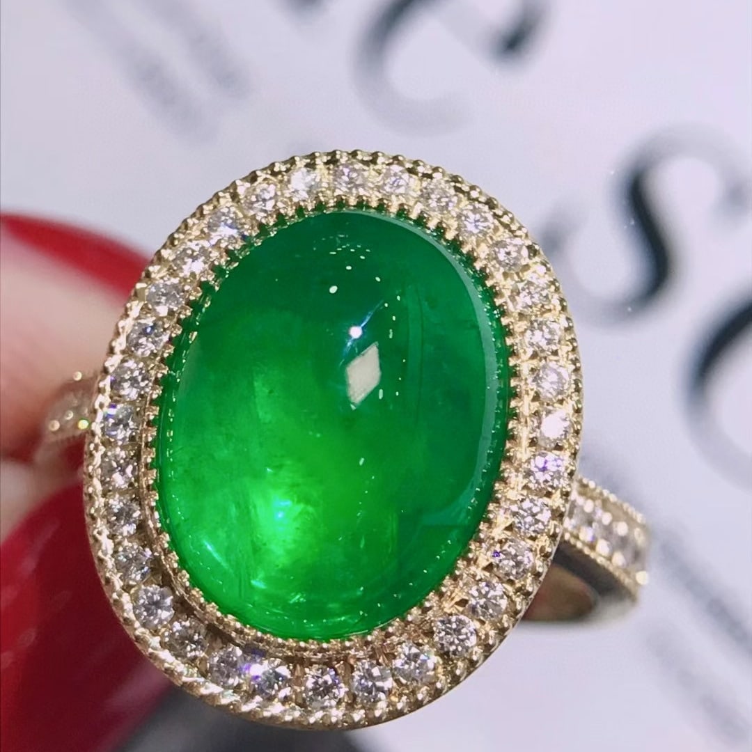 14k Gold 5.35 Ctw Vivid Green Natural Emerald & Diamond Ring: Ref:231103184 // gold content:14k gold // ring size:7. 25us // // main gemstone:emerald // shape:oval // carat weight:4. 9ct // color:vivid green // treatment:natural // // adjacent gemstone 2 :