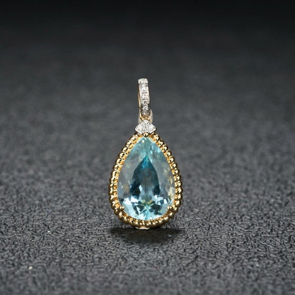 14k Gold 3.18 Ct Natural Aquamarine & Diamond Pendant( Without Chain ): Ref:231103258 // gold content:14k gold // main gemstone:aquamarine // shape:pear // carat weight:3. 18ct // color:santa maria color // treatment:natural // // adjacent gemstone 2 : diamond //