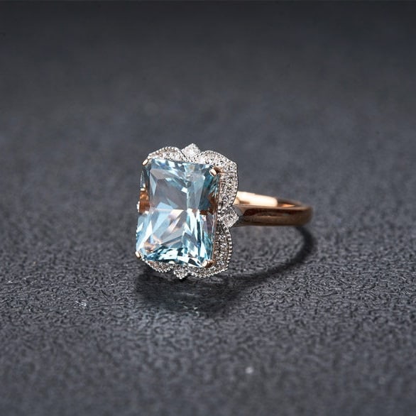 14k Gold 4.48 Ct Natural Aquamarine & Diamond Ring - 3