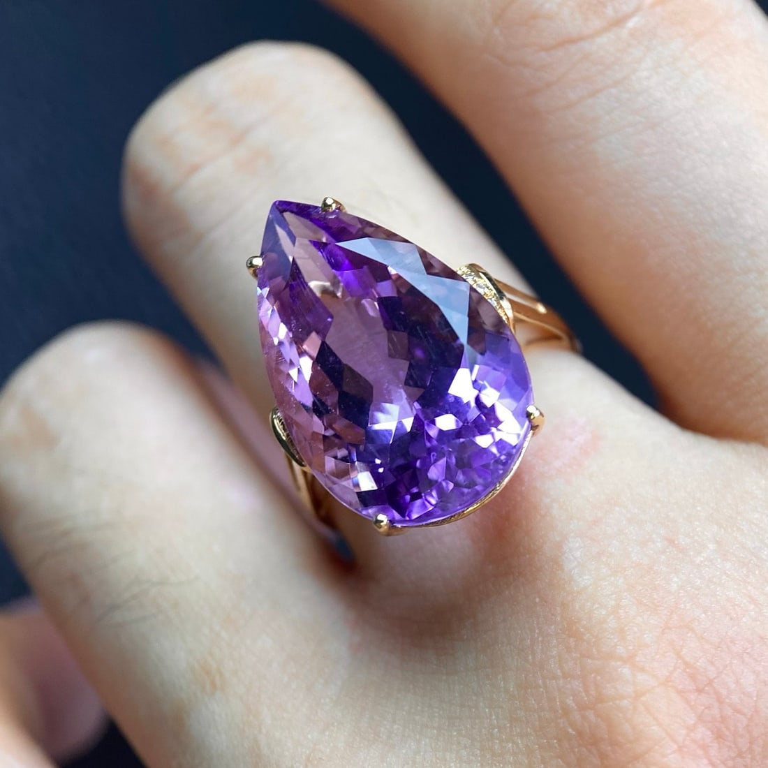 14k Gold 12.85 Ct Natural Amethyst & Diamond Ring - 3