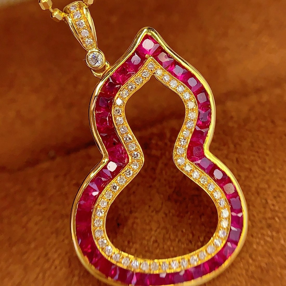 14k Gold 2.5 Ct Natural Ruby & Diamond Pendant( Without Chain ) - 4