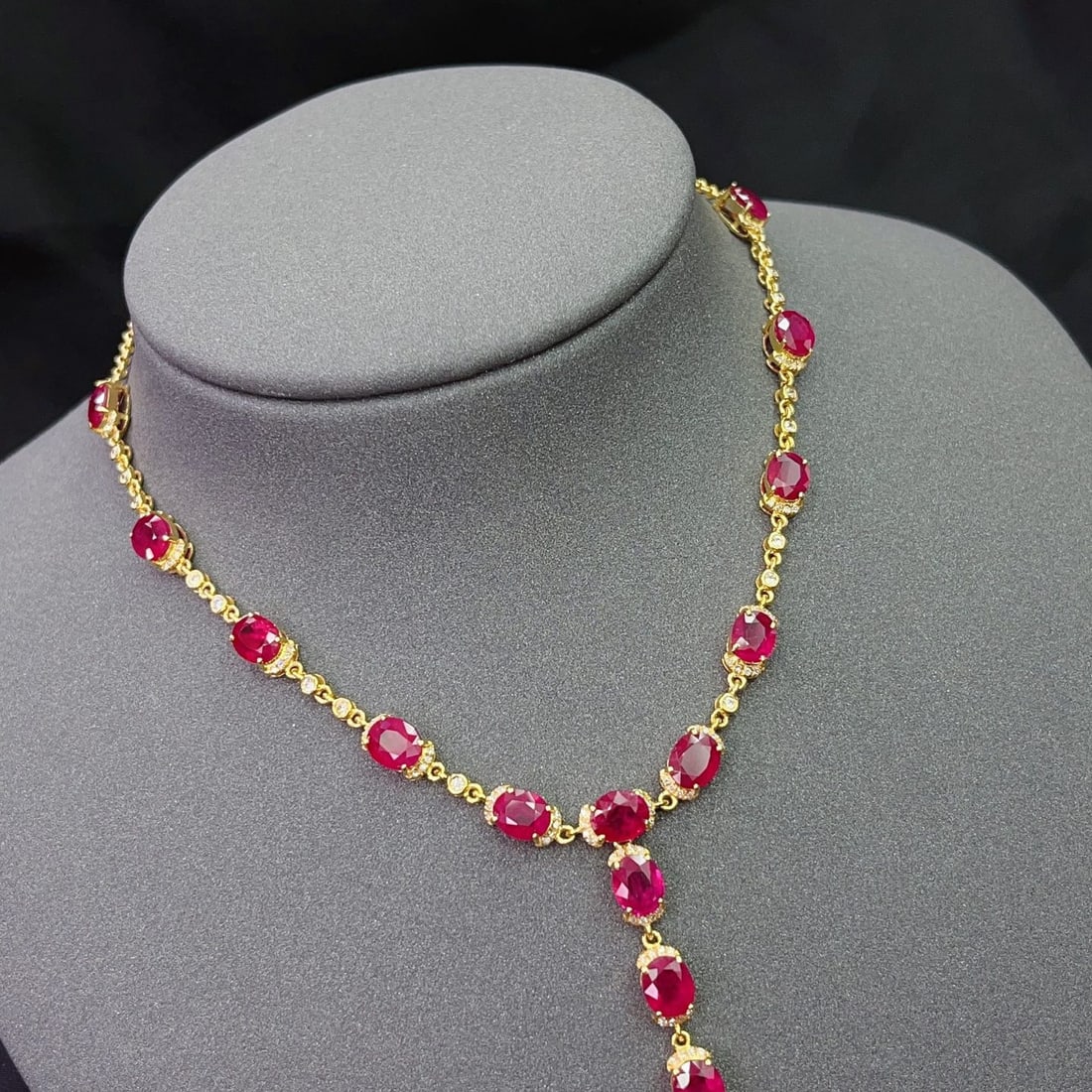 14k Gold 9.85 Ct Natural Ruby & Diamond Necklace - 4