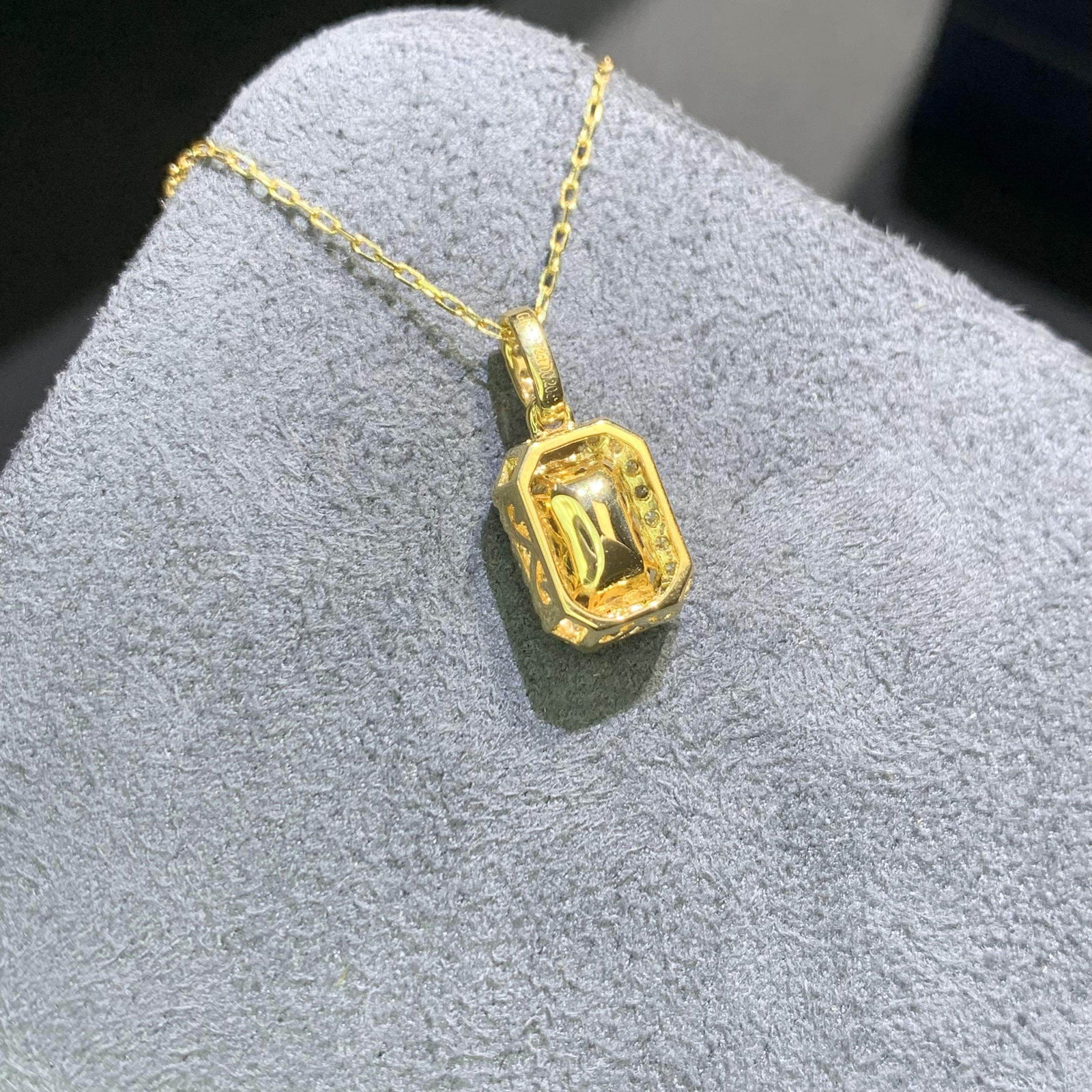 14k Gold 0.92 Ctw Natural Emerald & Diamond Pendant( Without Chain ) - 6