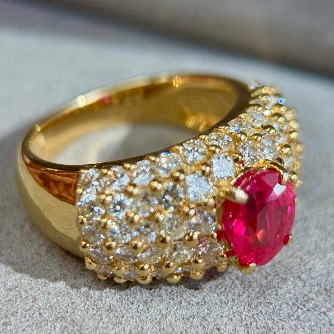 14k Gold 4.61 Ctw Natural Ruby & Diamond Ring - 9