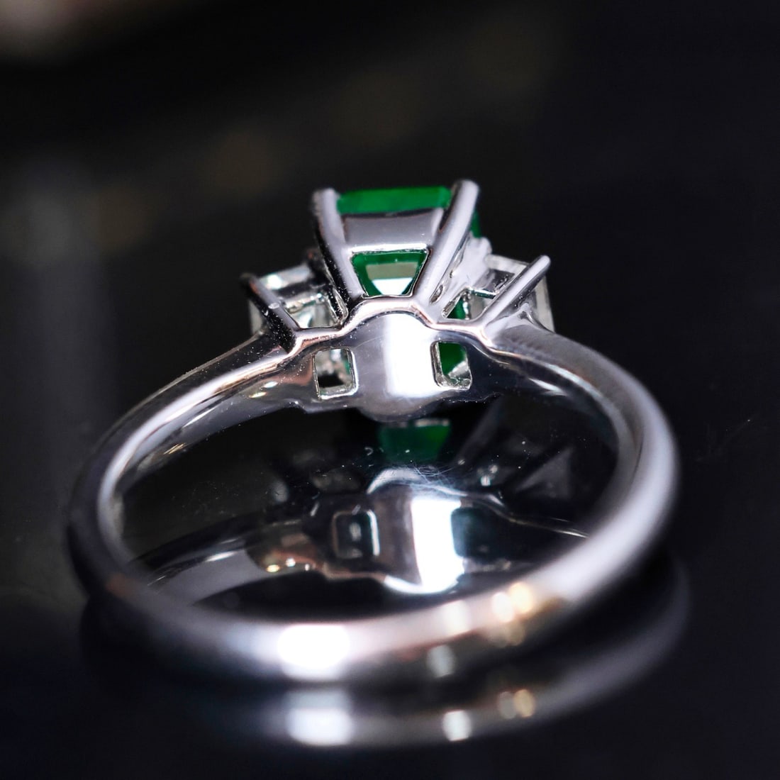 14k Gold 1.69 Ctw Vivid Green Natural Emerald & Diamond Ring - 6