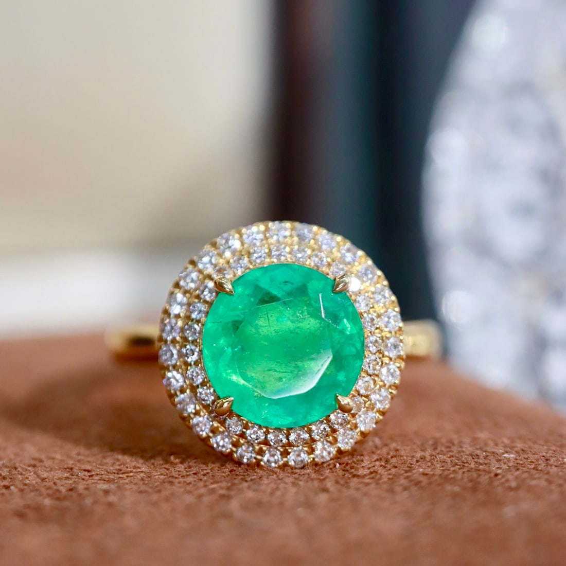 14k Gold 2.58 Ctw Natural Emerald & Diamond Ring (1 of 9)