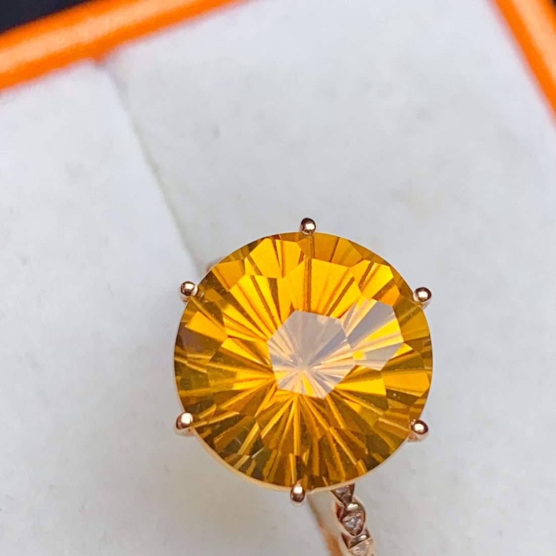 14k Gold 7.12 Ctw Natural Citrine & Diamond Ring - 9