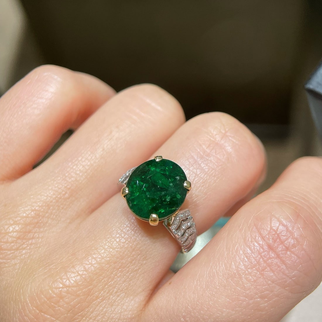 14k Gold 10.53 Ctw Natural Tsavorite & Diamond Ring - 6