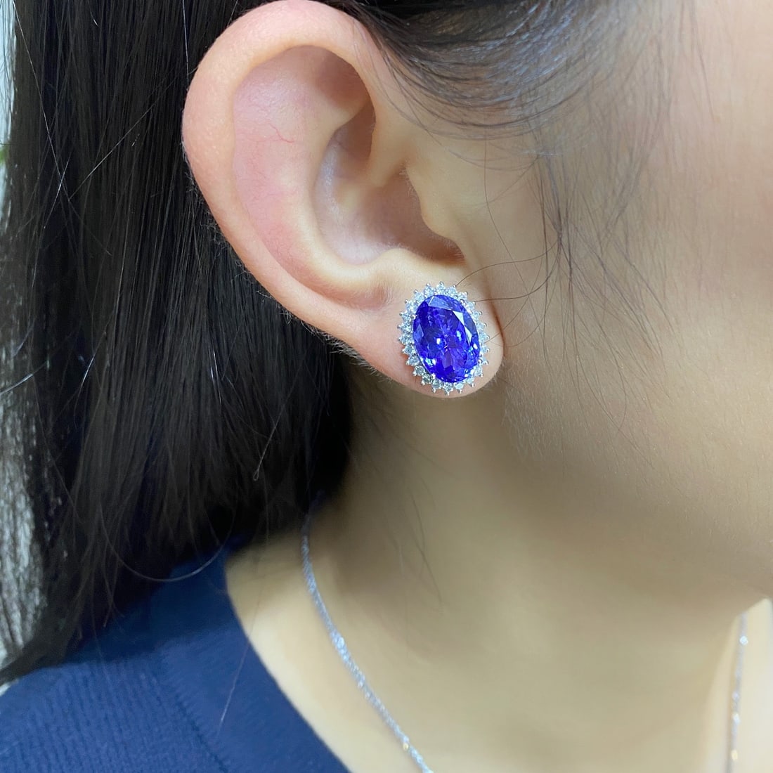 14k Gold 10.55 Ctw Natural Tanzanite & Diamond Earrings - 4