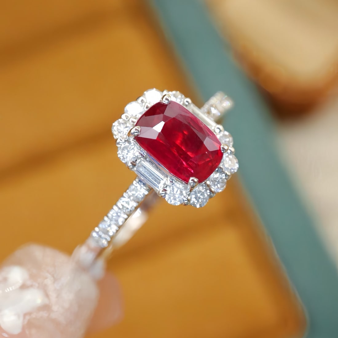 14k Gold 1.33 Ctw Natural Ruby & Diamond Ring - 3