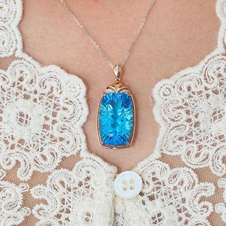 14k Gold 24.59 Ct Natural Topaz & Diamond Pendant( Without Chain ) - 9