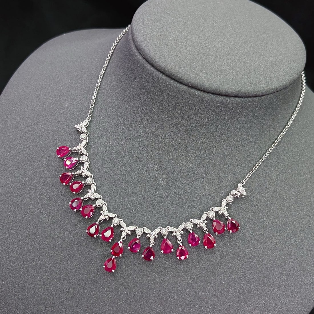 14k Gold 6.00 Ct Natural Ruby & Diamond Necklace - 4