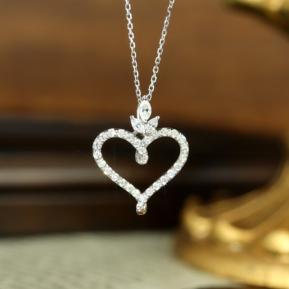 14k Gold 0.48 Ct Natural H Diamond Necklace: Ref:231104351 // gold content:14k gold // main gemstone:diamond // shape:multiple // carat weight:0. 48ct // clarity grade:vs-si // color:h // treatment:natural // Condition: NewLow Estimate: