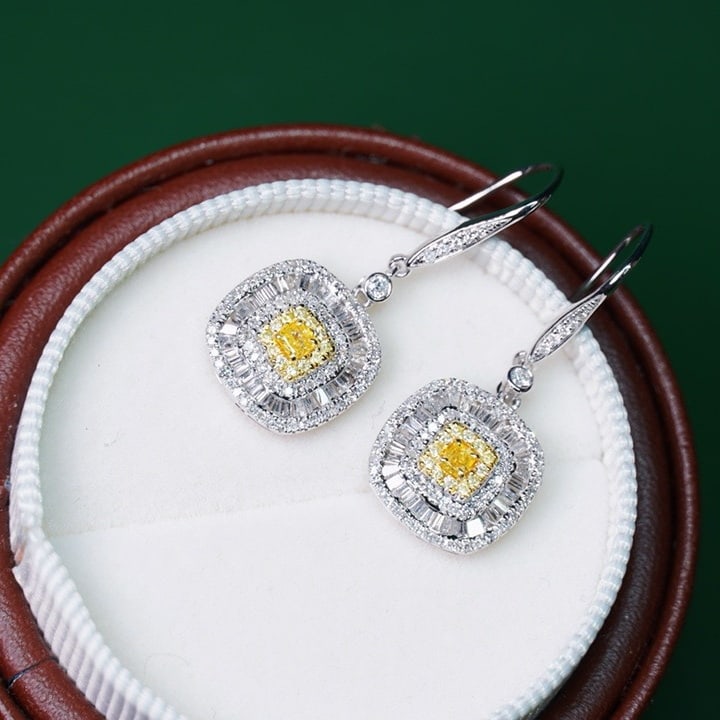14k Gold 1.00 Ct Natural Color Diamond Earrings: Ref:231104365 // gold content:14k gold // main gemstone:diamond // shape:multiple // carat weight:1. 00ct // clarity grade:vs-si // color:color // treatment:natural // Condition: NewLow Estimate:
