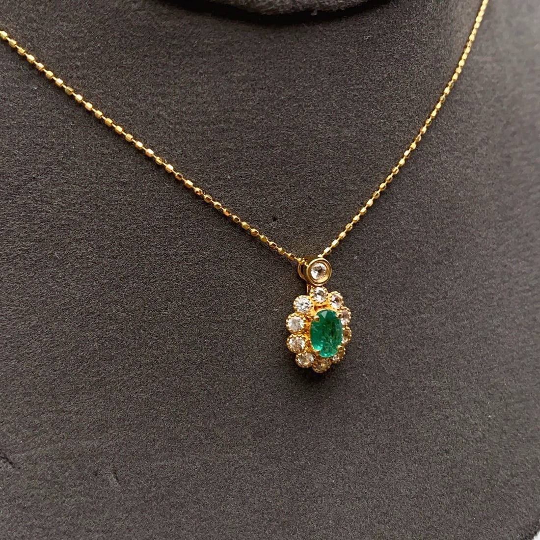 14k Gold 0.50 Ct Vivid Green Natural Emerald & Sapphire Necklace - 6