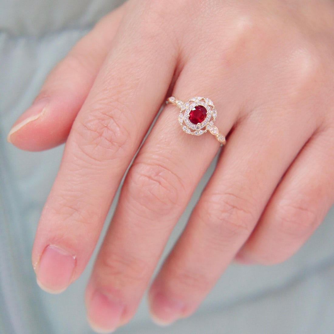 14k Gold 0.67 Ctw Natural Ruby & Diamond Ring - 3