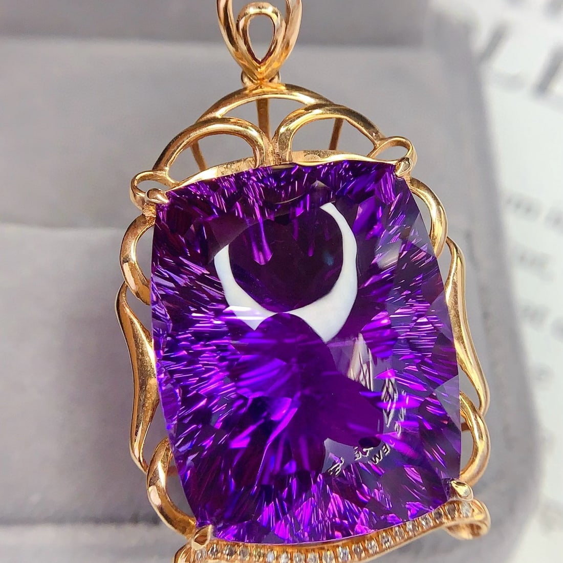 14k Gold 45.3 Ct Natural Amethyst & Diamond Pendant( Without Chain ): Ref:231105021 // gold content:14k gold // main gemstone:amethyst // shape:cushion // carat weight:45. 3ct // color:purple // treatment:natural // // adjacent gemstone 2 : diamond // number of