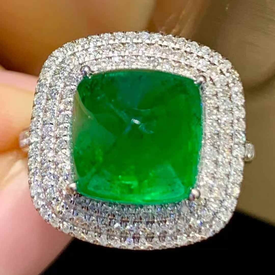 14k Gold 5.43 Ct Vivid Green Natural Emerald & Diamond Ring - 4