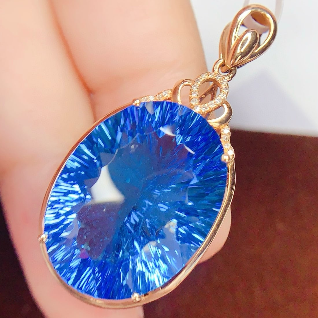 14k Gold 25.2 Ct Natural Topaz & Diamond Pendant( Without Chain ) - 2