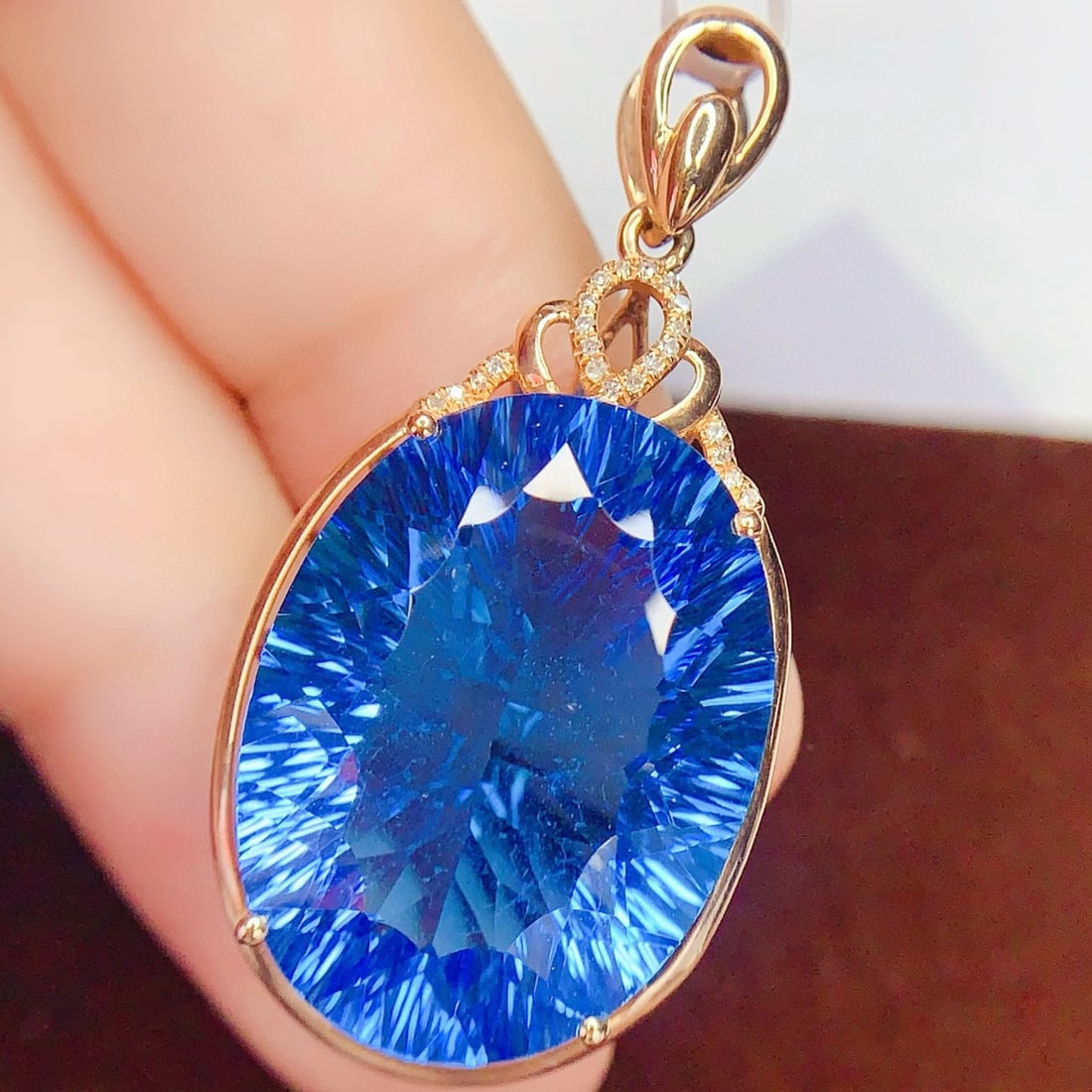 14k Gold 25.2 Ct Natural Topaz & Diamond Pendant( Without Chain ) - 5