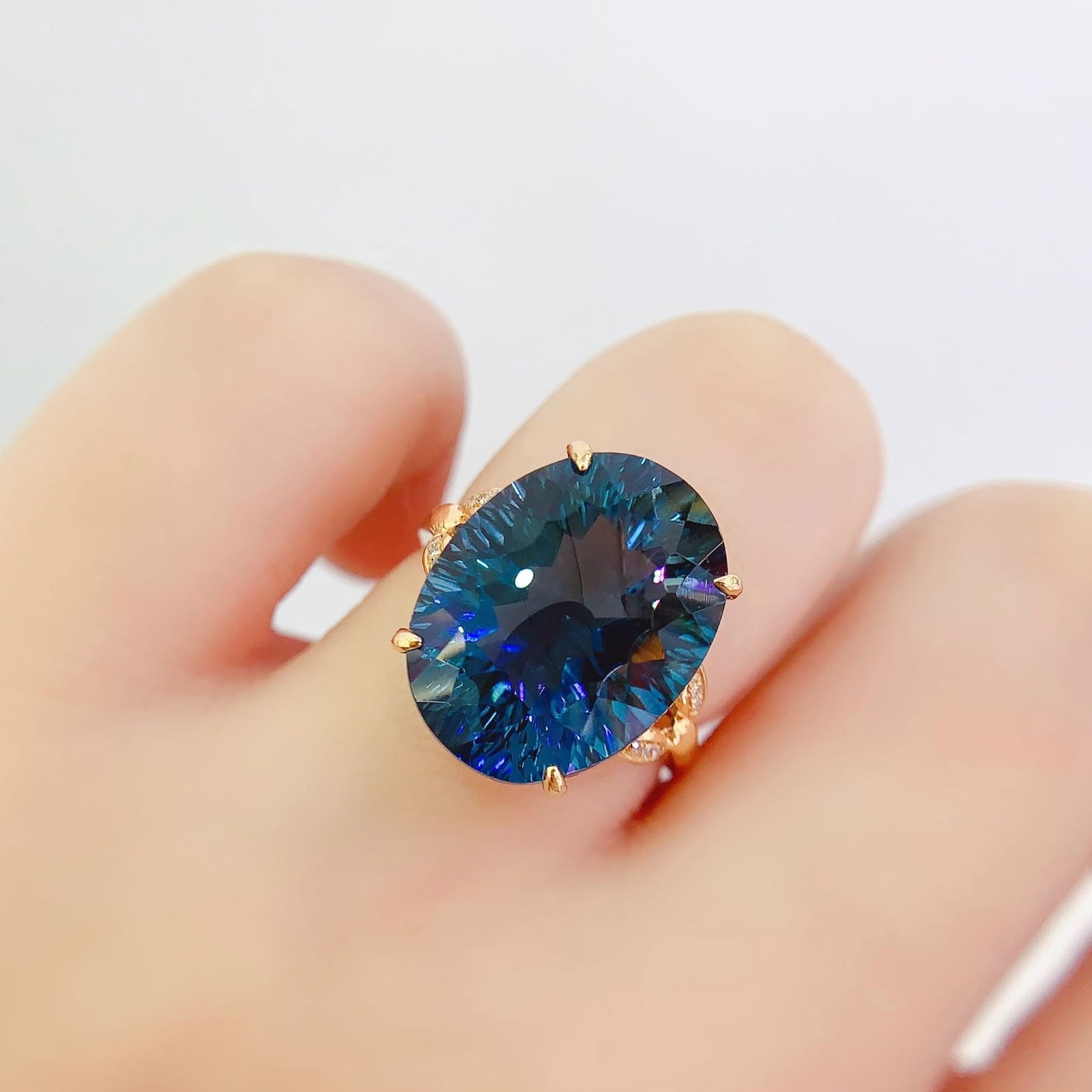 14k Gold 14 Ct Natural Topaz & Diamond Ring - 6