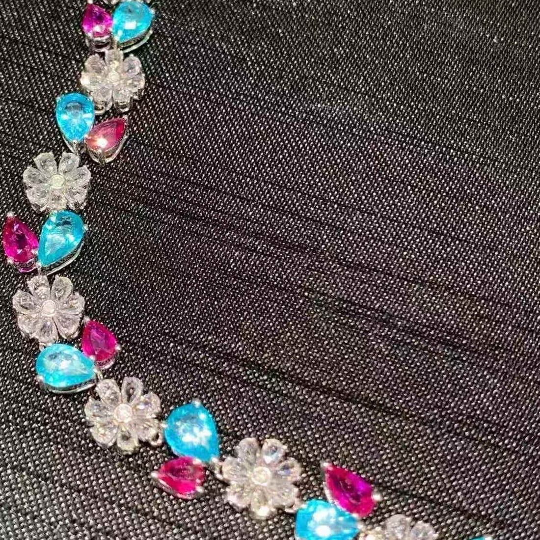 14k Gold 9.3 Ct Natural Paraiba Tourmaline & Ruby & Diamond Bracelet - 4