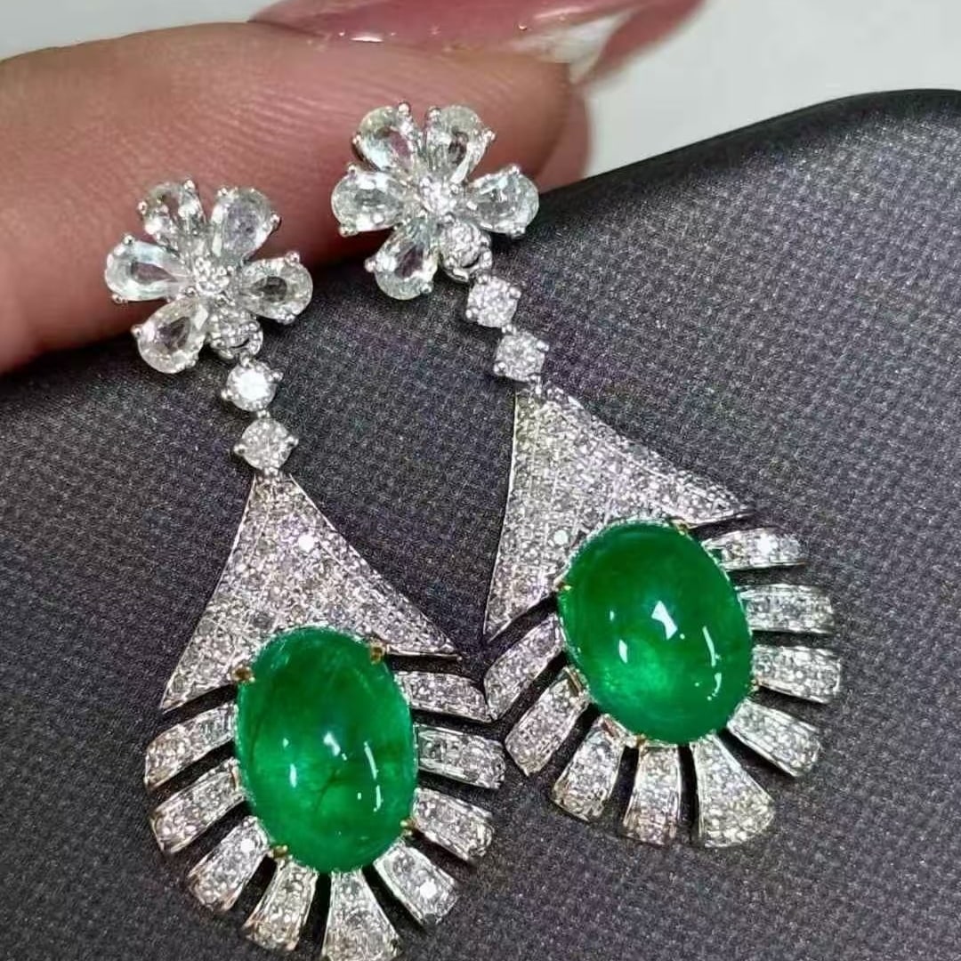 14k Gold 3.6 Ct Natural Emerald & Diamond Earrings - 5