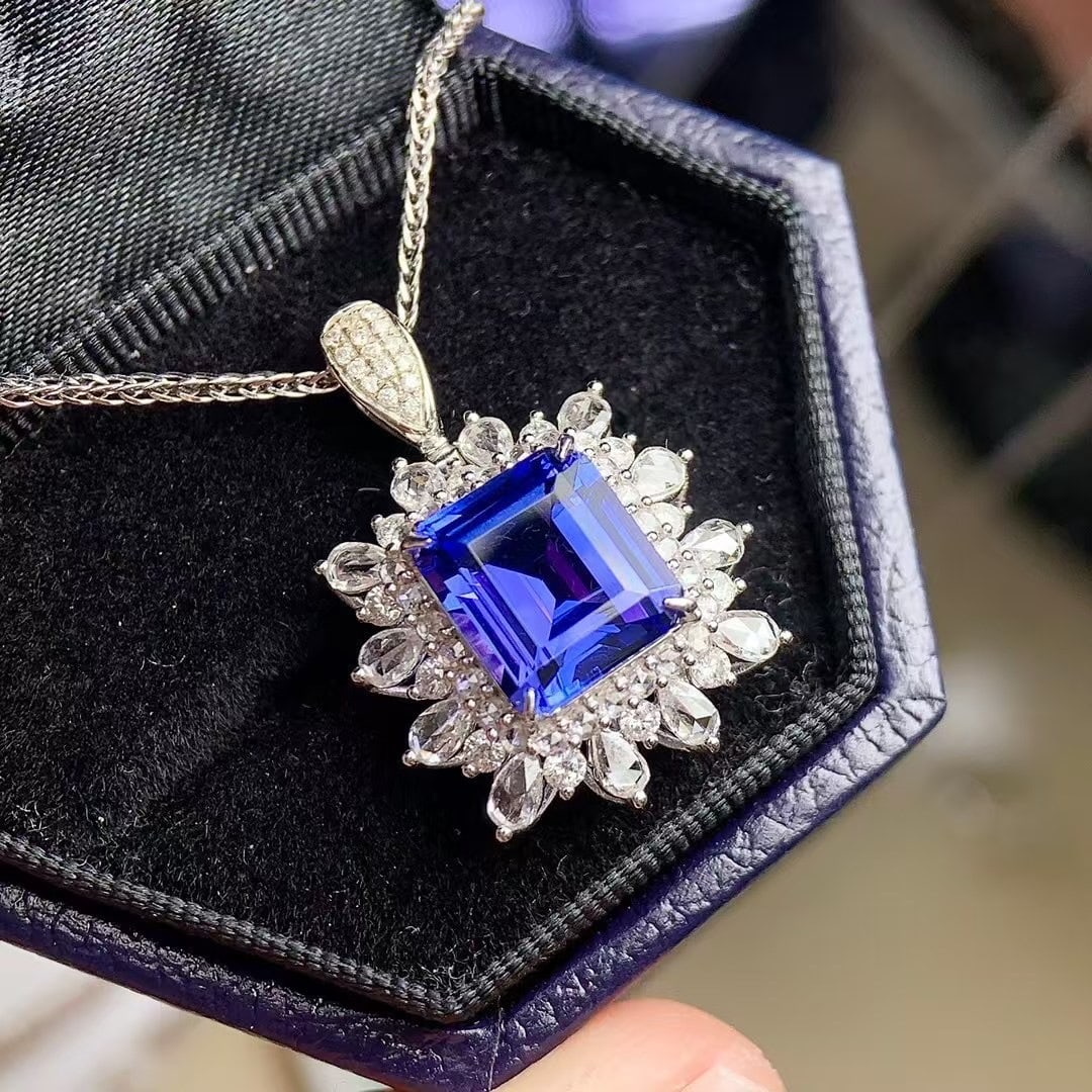 14k Gold 4.5 Ct Natural Tanzanite & Diamond Ring/pendant( Without Chain ) - 2