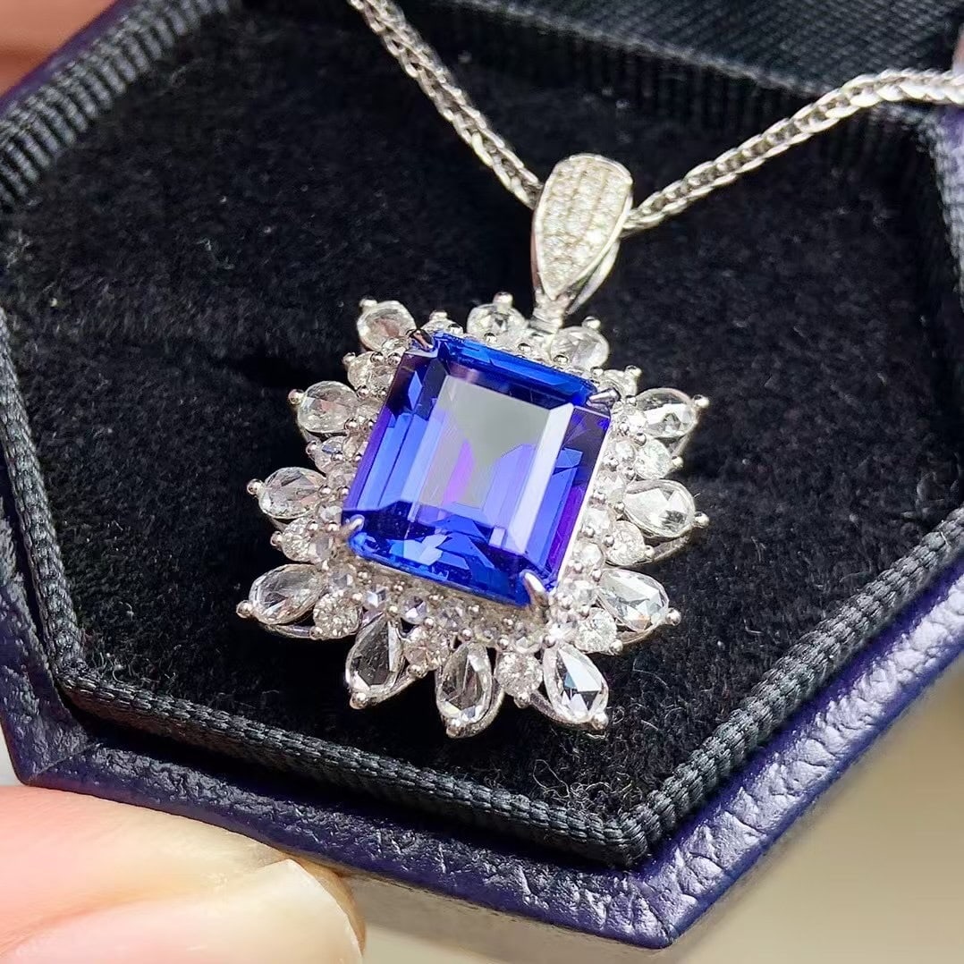 14k Gold 4.5 Ct Natural Tanzanite & Diamond Ring/pendant( Without Chain ) - 3