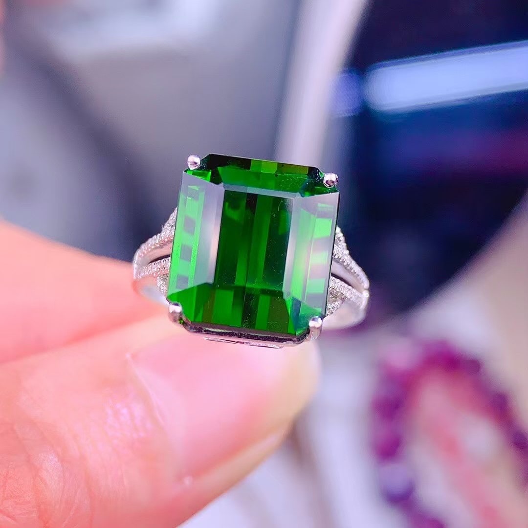 14k Gold 11 Ct Natural Tourmaline & Diamond Ring - 6