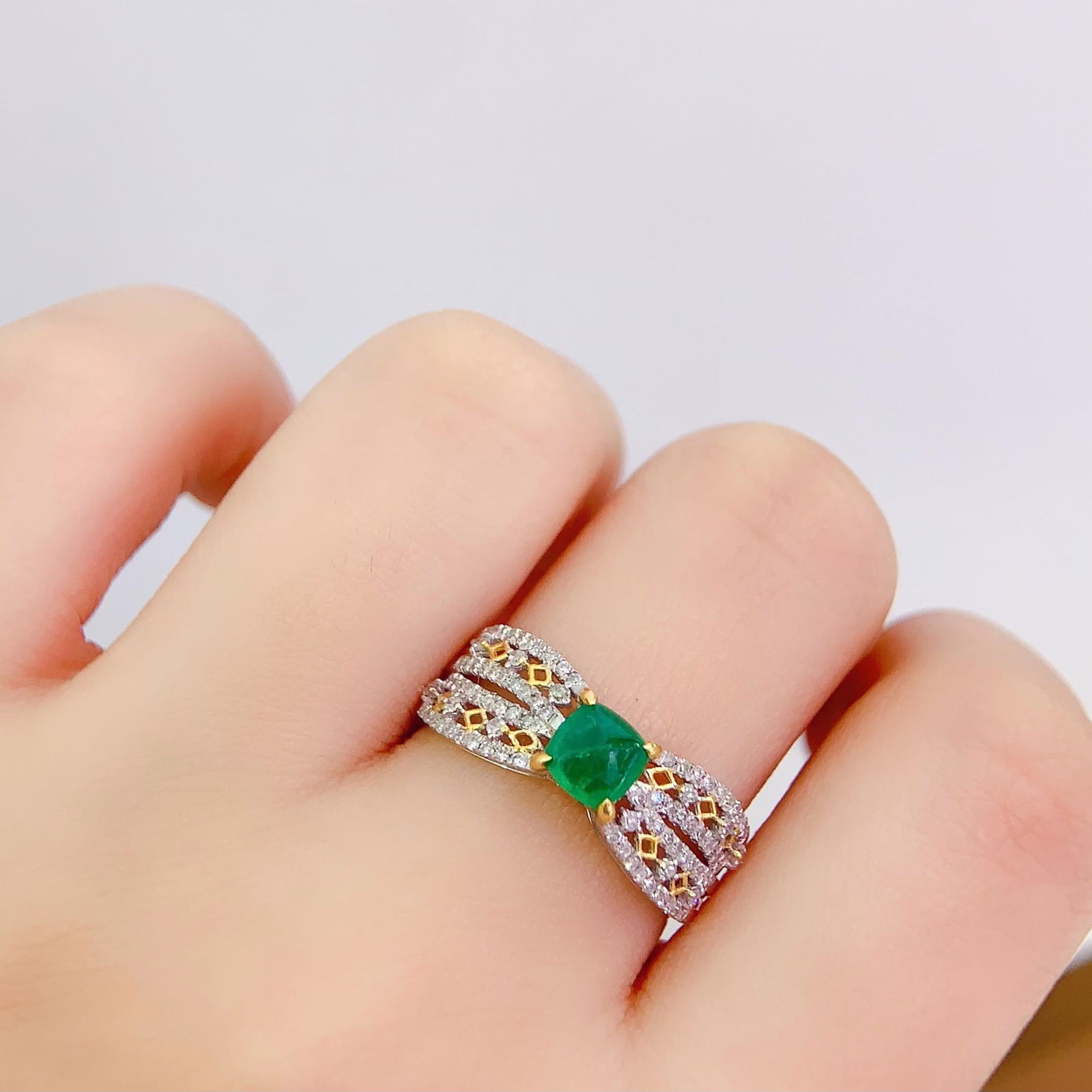14k Gold 1.2 Ct Natural Emerald & Diamond Ring - 4