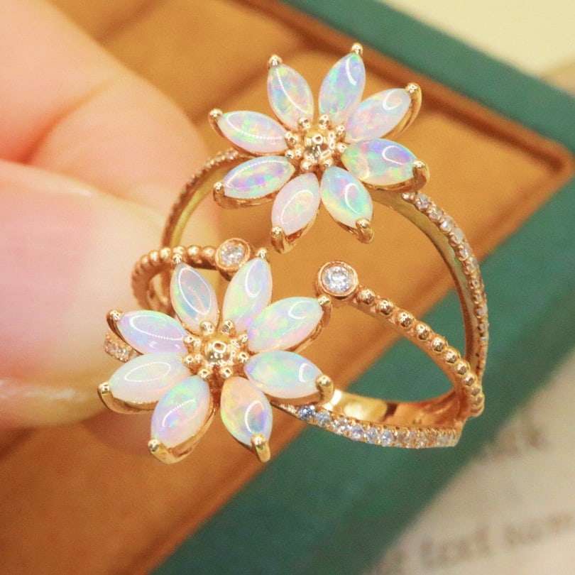 14k Gold 1.03 Ctw Natural Opal & Diamond Ring - 4