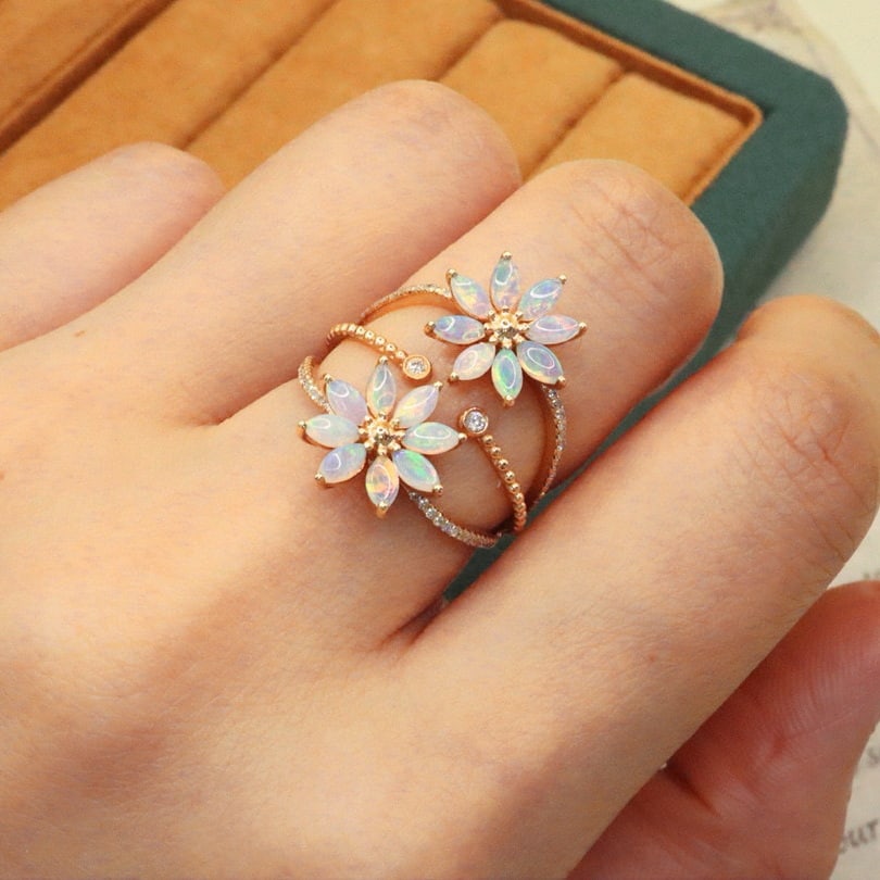 14k Gold 1.03 Ctw Natural Opal & Diamond Ring - 6