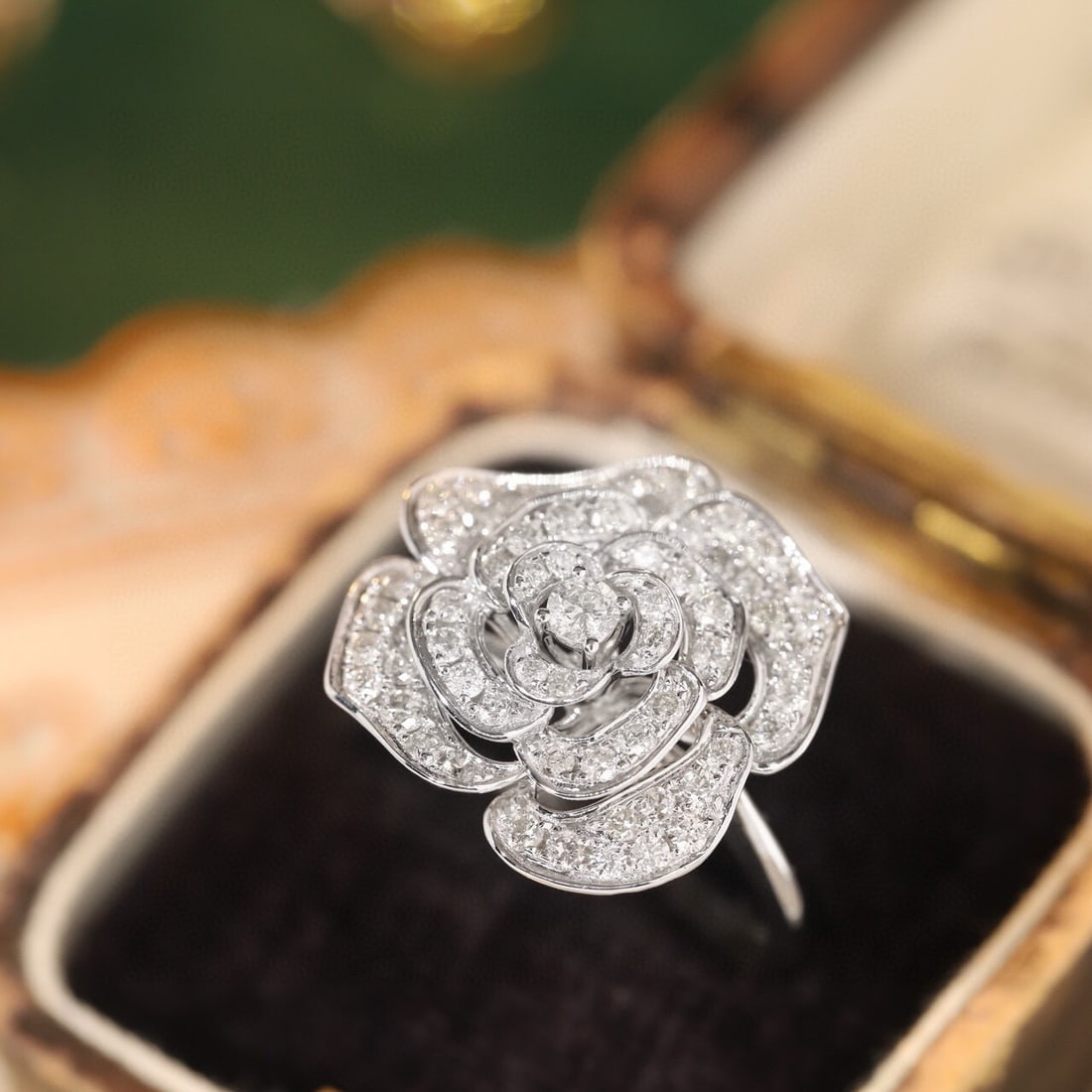 14k Gold 1.00 Ct Natural H Diamond & Flowers Ring - 3