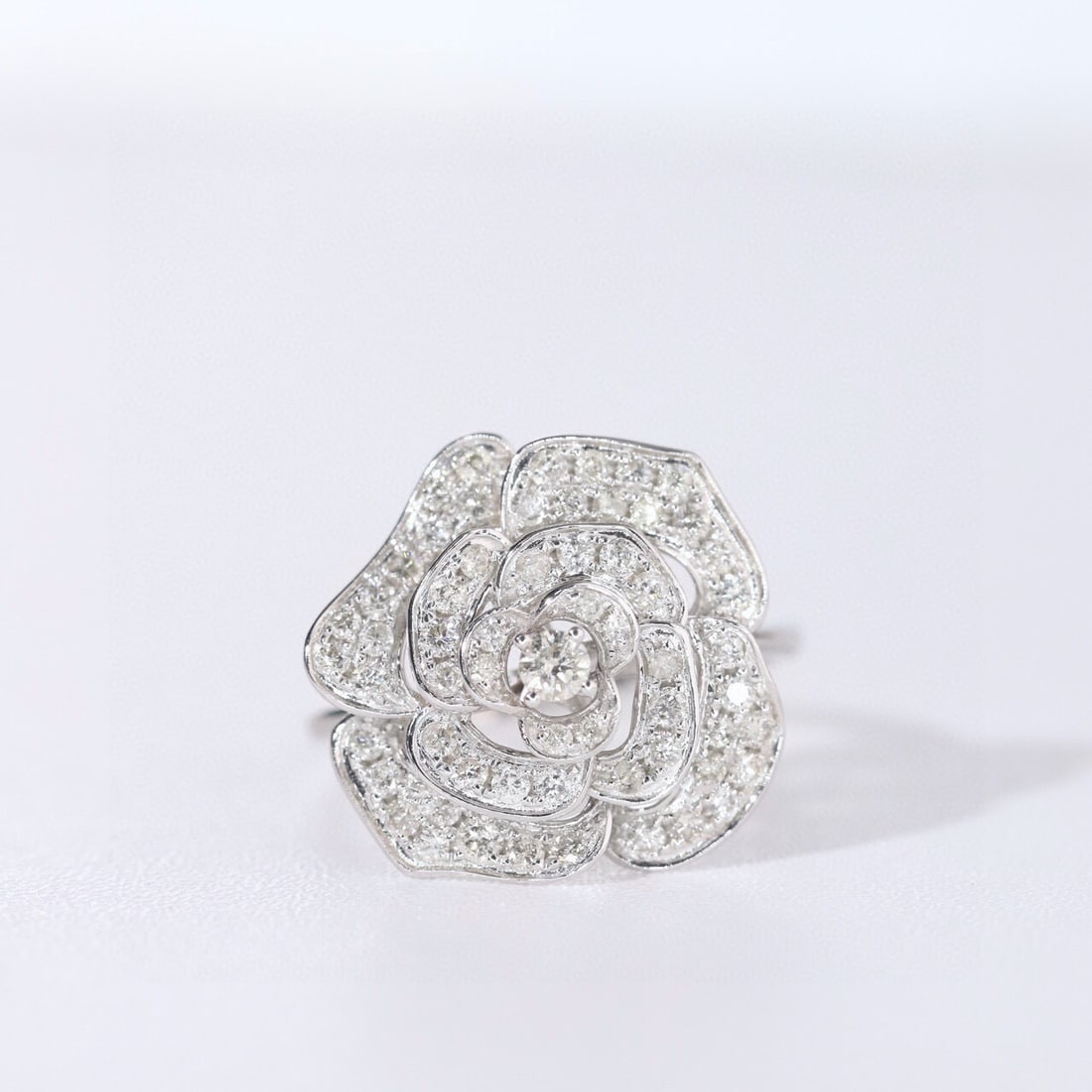 14k Gold 1.00 Ct Natural H Diamond & Flowers Ring - 4