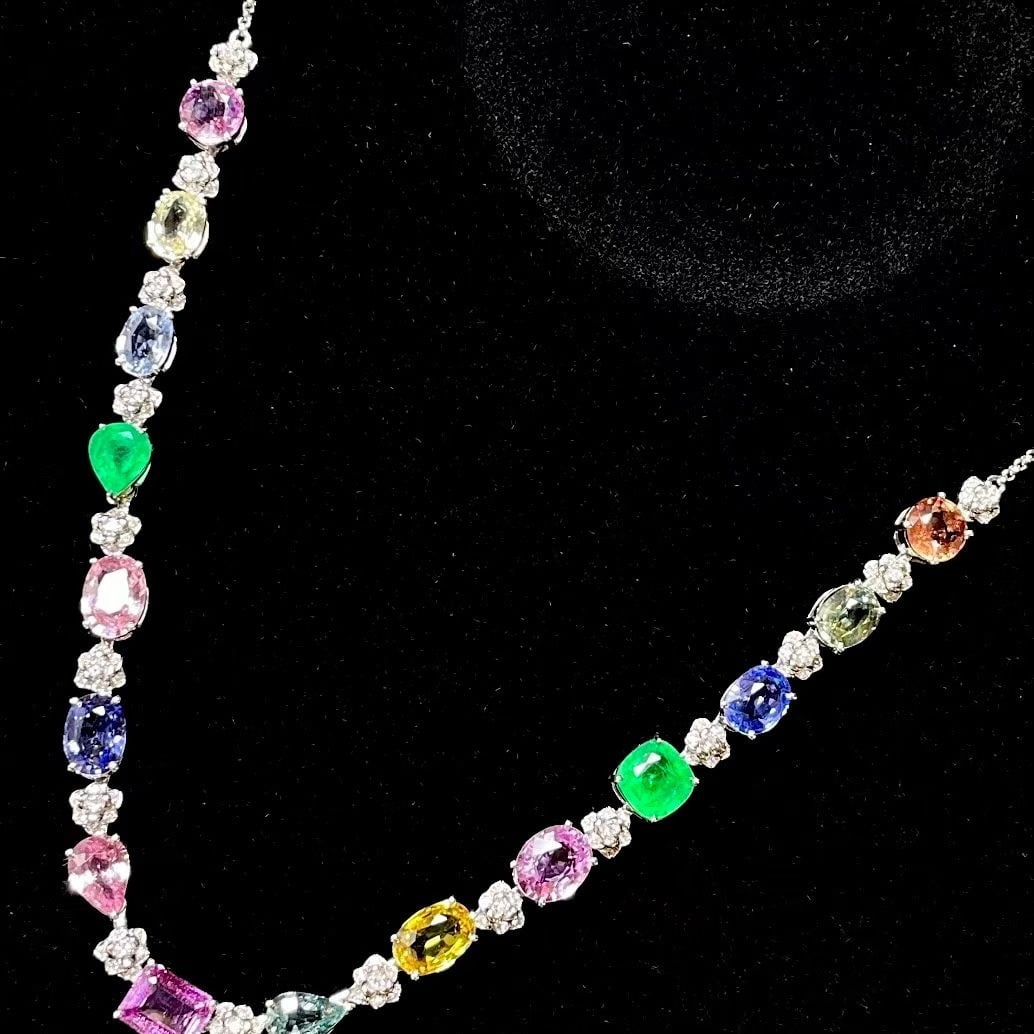 14k Gold 10.8 Ctw Natural Sapphire & Emerald Necklace - 2
