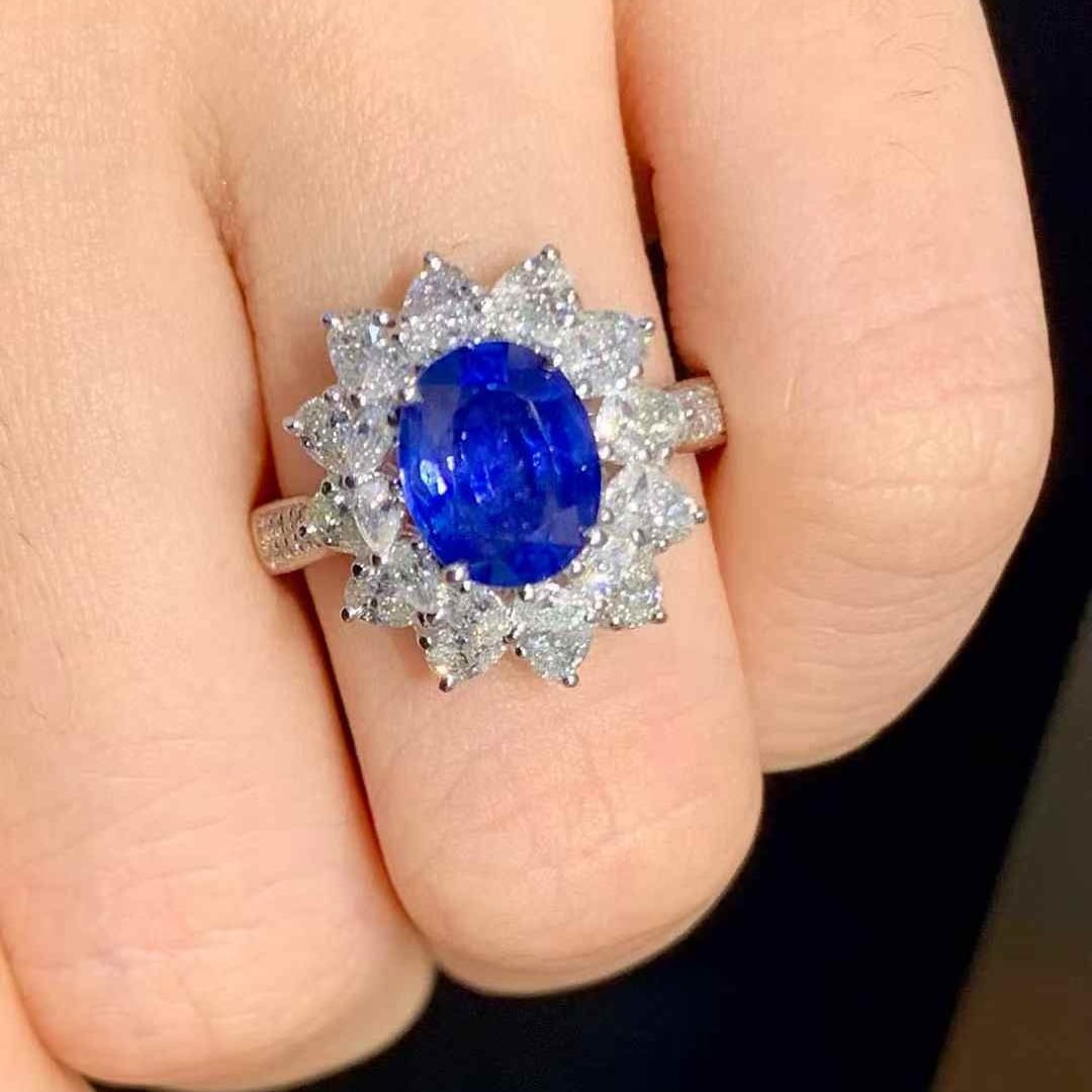 14k Gold 2.5 Ct Natural Sapphire & Diamond Ring - 5